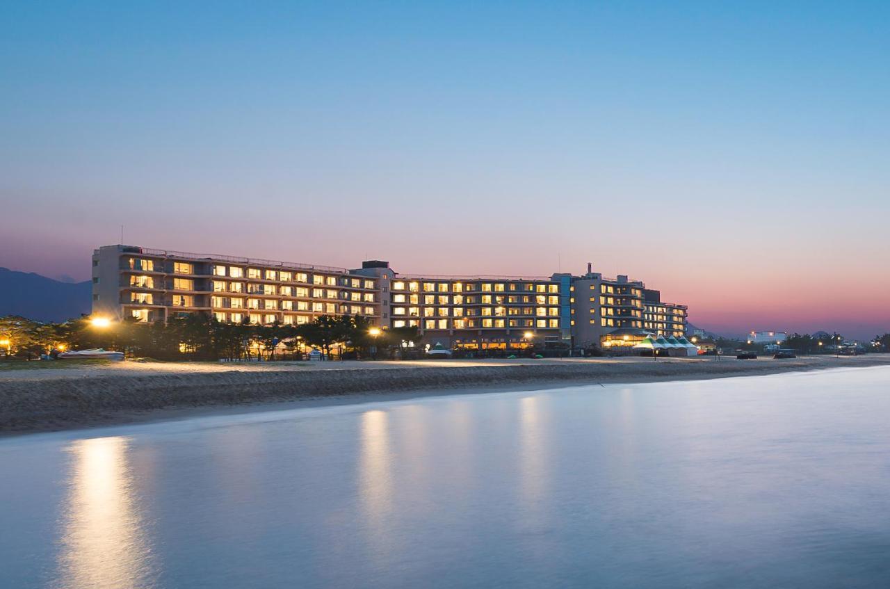 Kensington Resort Seorak Beach Sokcho Bagian luar foto