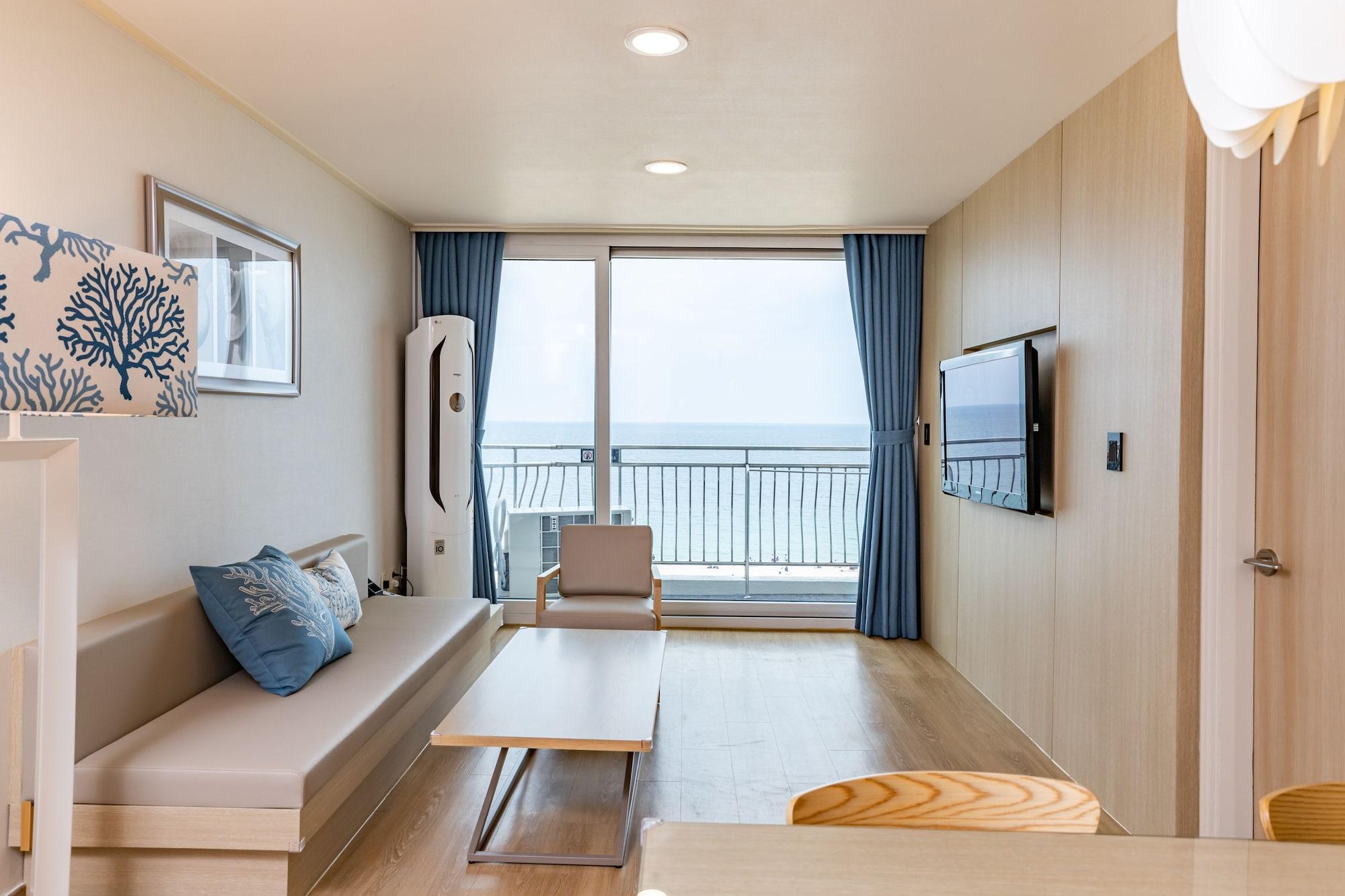 Kensington Resort Seorak Beach Sokcho Bagian luar foto
