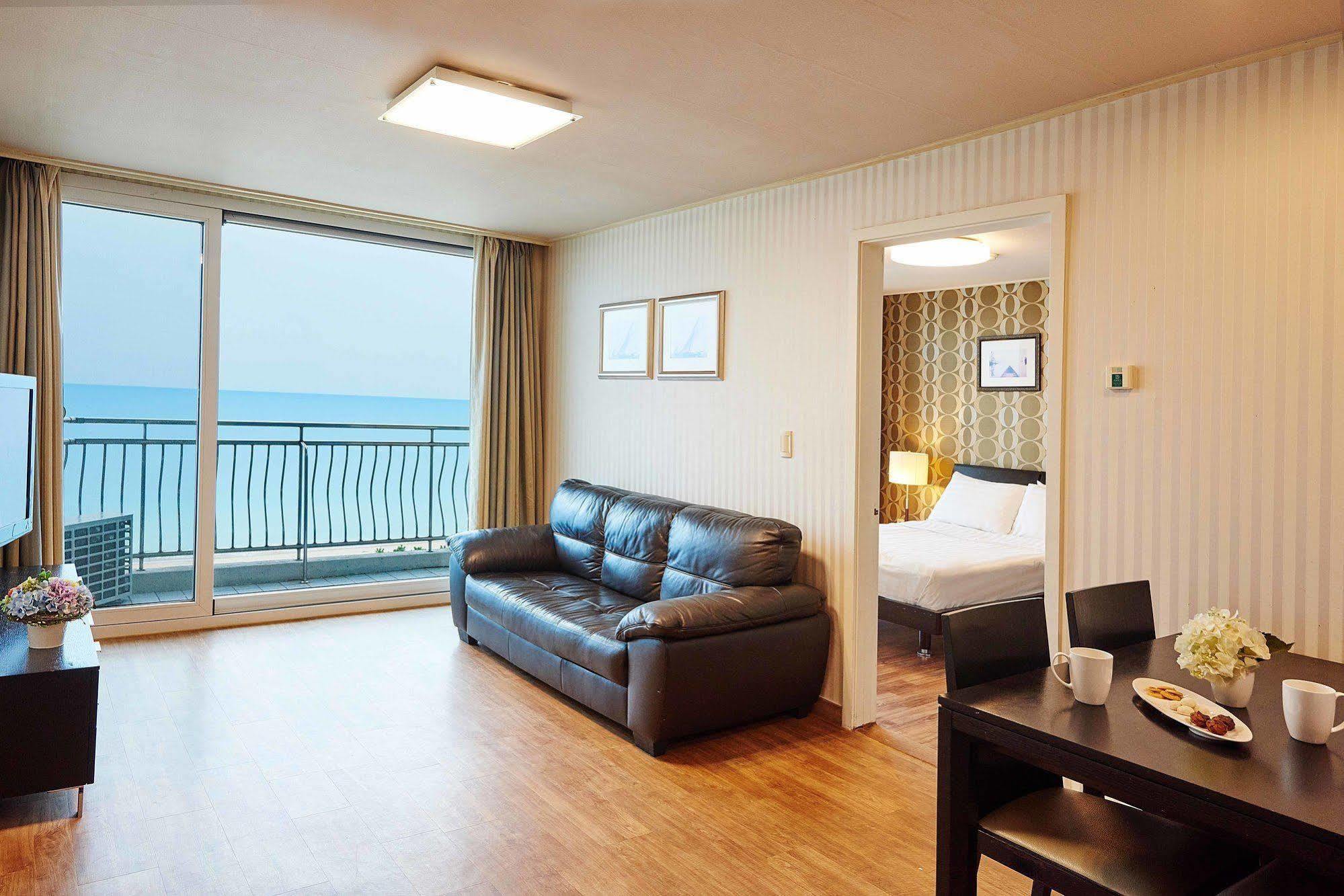 Kensington Resort Seorak Beach Sokcho Bagian luar foto