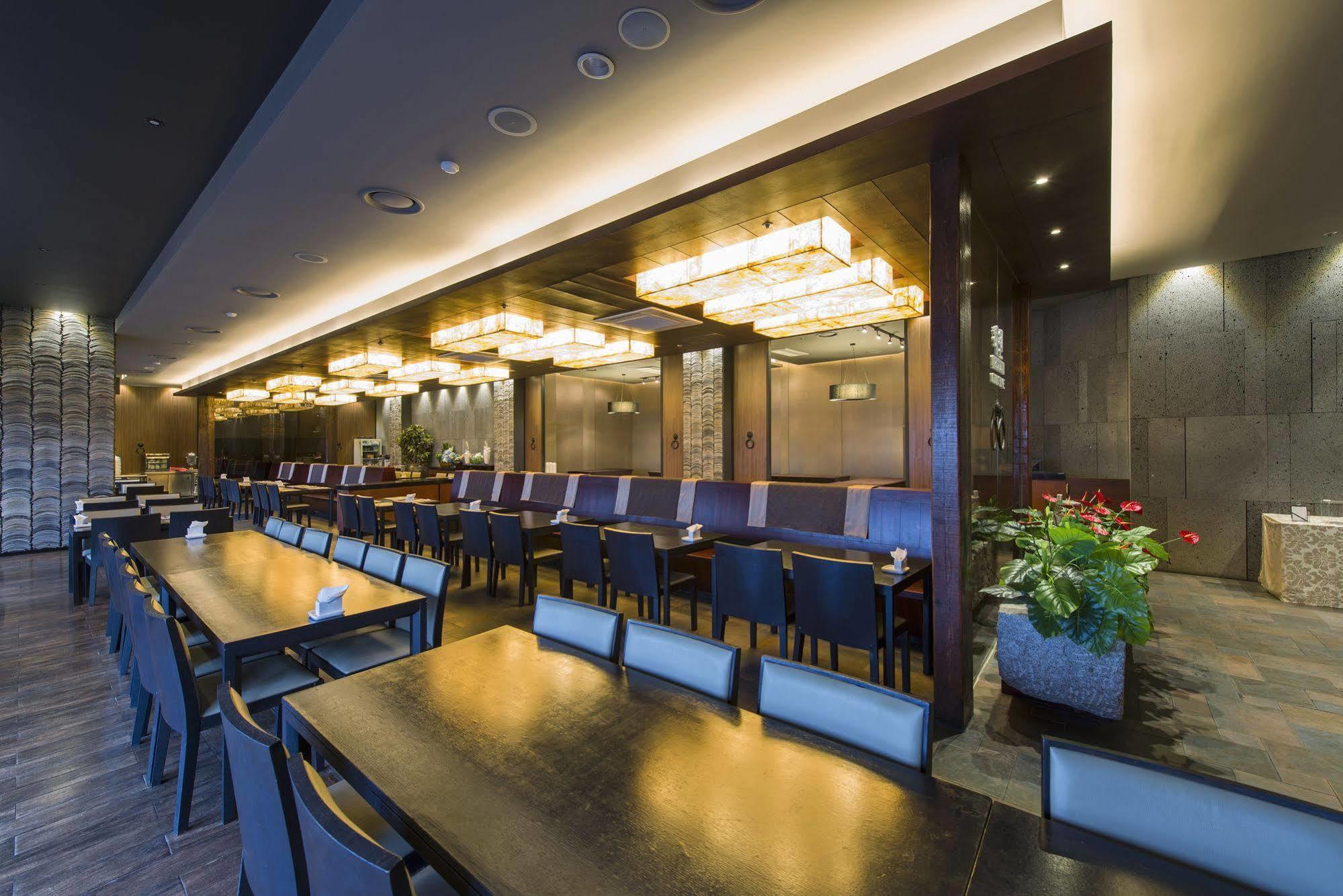 Kensington Resort Seorak Beach Sokcho Bagian luar foto